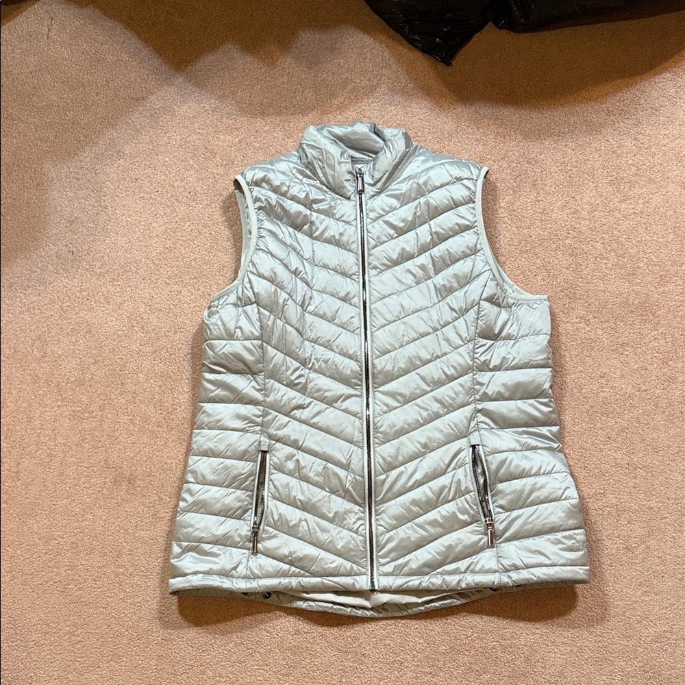 Women's Quilted Silver Vest